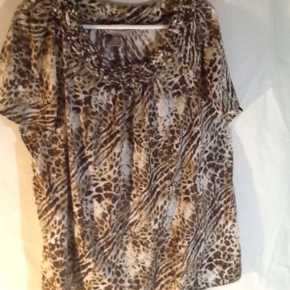 White Stag| Size XL |Short Sleeve Top